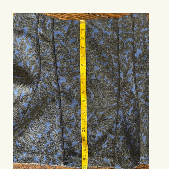 NWT Veronica Beard Scroll Print Flounce Skirt M - Picture 5 of 6